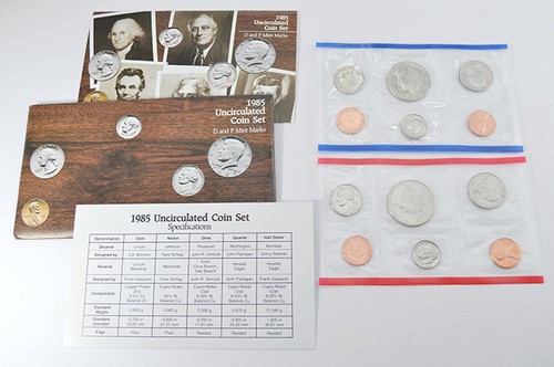 1985 mint set with original - with,